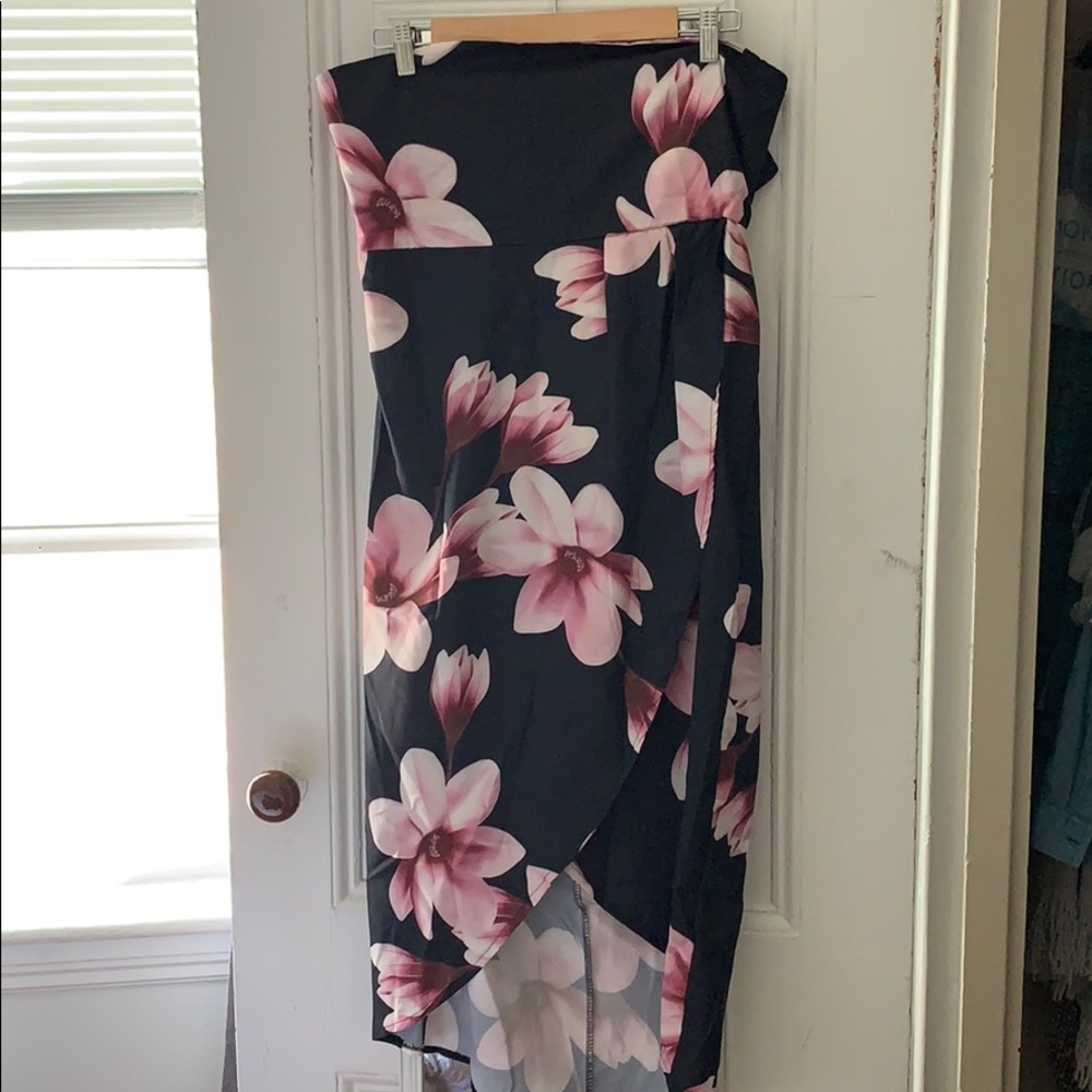 Floral print strapless tie back dress